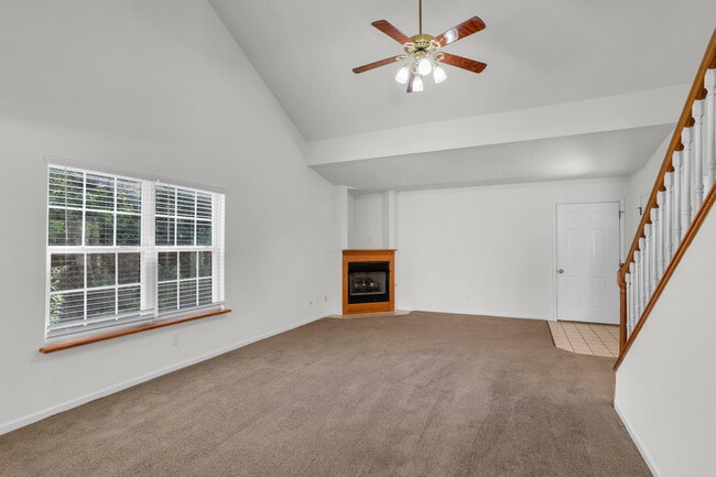 Building Photo - 1704 Juniper Dr