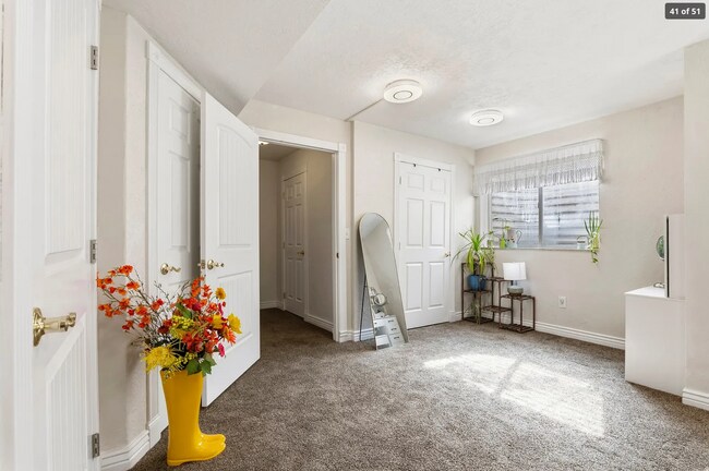 Building Photo - 1403 S 600 W