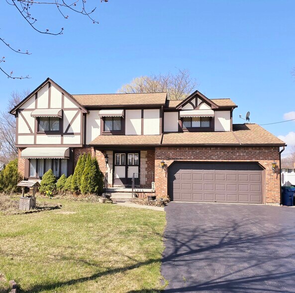 Primary Photo - 650 Hopkins Rd