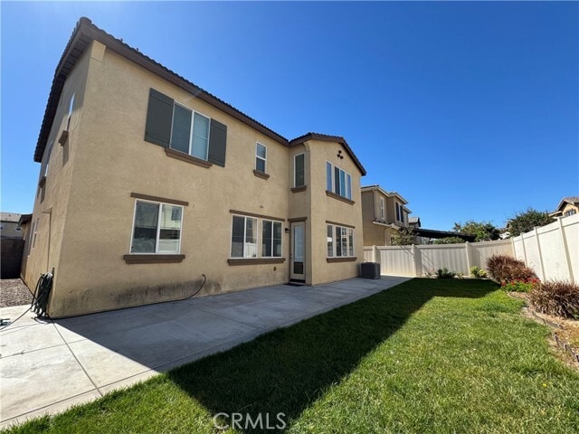 Building Photo - 14223 Symphony Ct