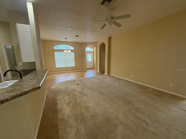 Building Photo - 5111 Ironsides Ct