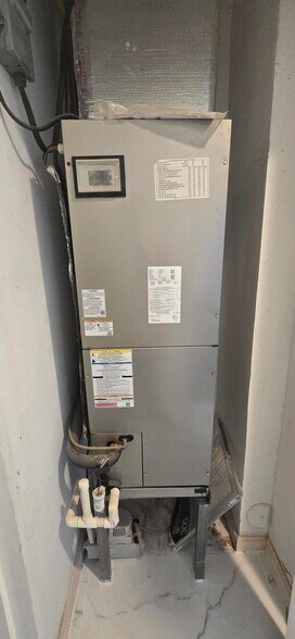 Building Photo - 5161 NW 11th Ln