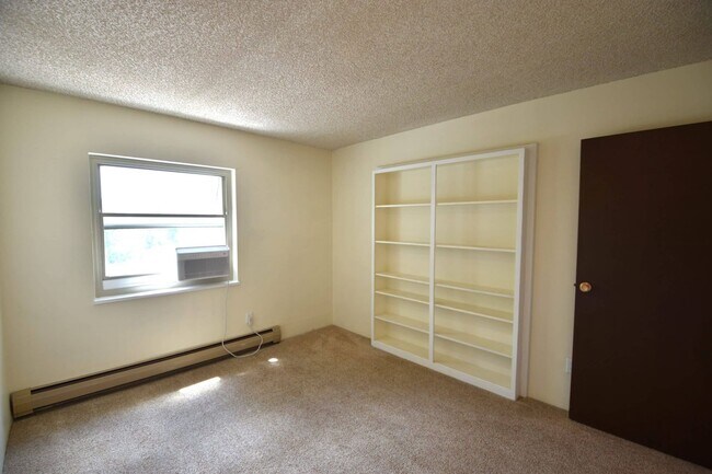 Building Photo - 3 Bedroom, 2 Bathroom Penthouse Condo in North Boulder.