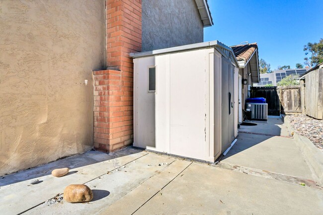 Building Photo - Beautiful single family home in Rancho Penasquitos! Available immediately!