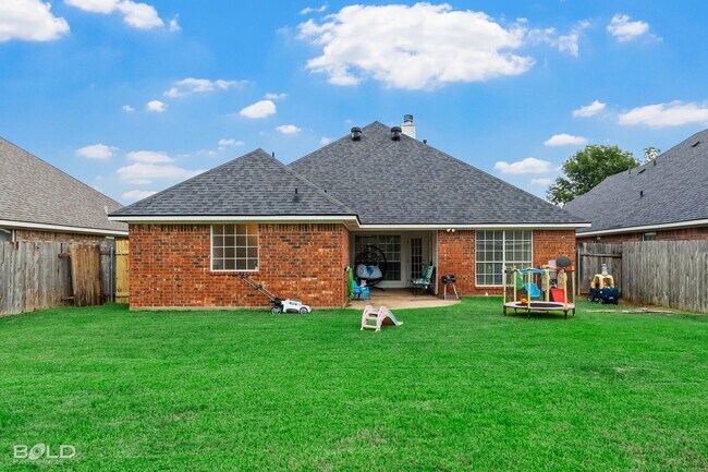 Building Photo - Richmond Cove - Close to Barksdale AF