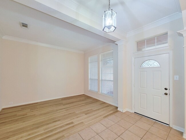 Building Photo - Stunning 3-Bedroom Dream Home in a Quiet Cul-de-Sac!
