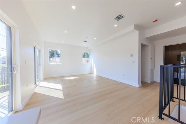 Building Photo - 2426 S West View St