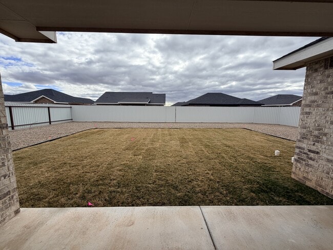 Building Photo - 301 Primrose Pt