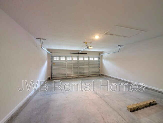 Building Photo - 1667 Helena St