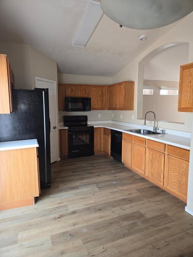 Building Photo - 229 S 125th Ave