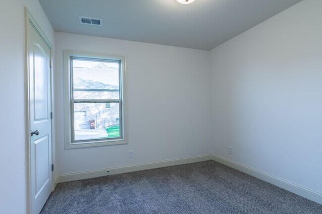 Building Photo - 1031 C P Stewart Blvd