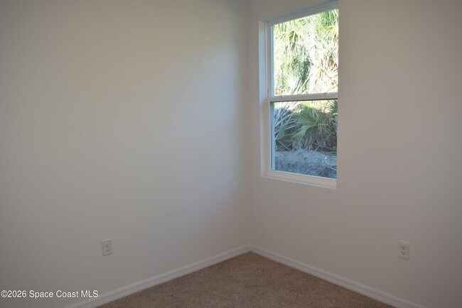 Building Photo - 717 Spoonbill St