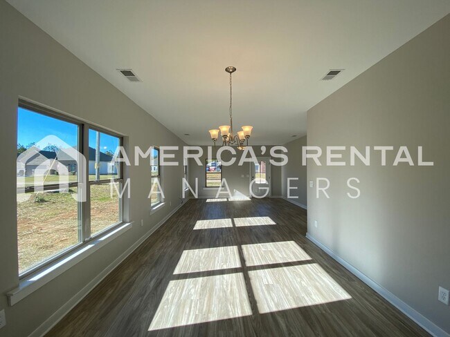 Building Photo - Home for Rent in Lincoln, AL!
