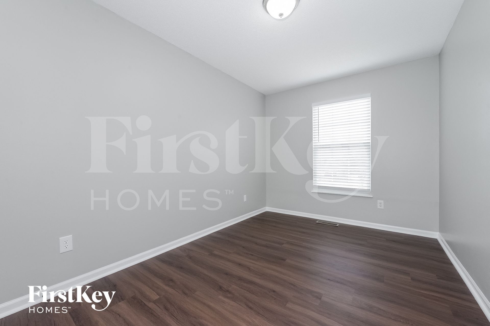 Building Photo - 11039 N Ditman Ct