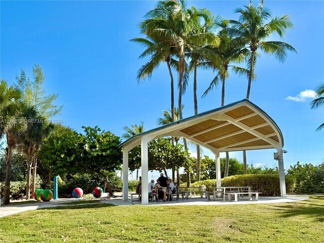 Building Photo - 1890 S Ocean Dr