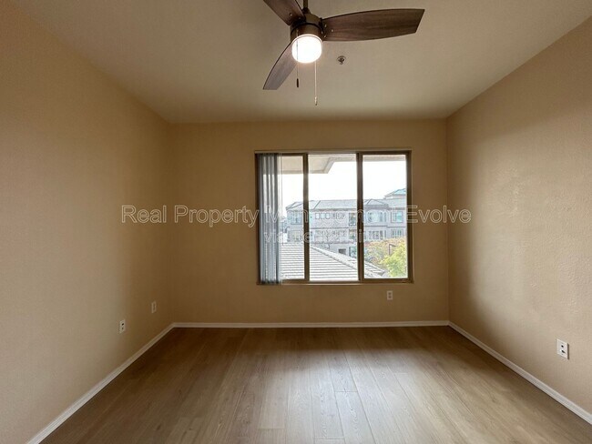 Building Photo - 425 W Rio Salado Pkwy