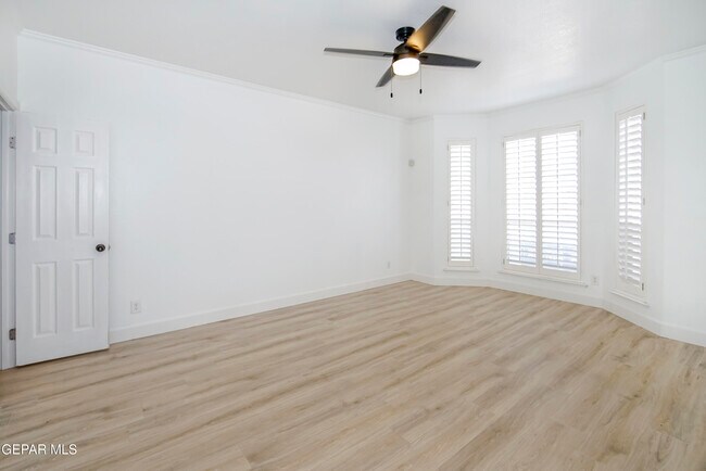 Building Photo - 918 Bellacumbre Dr