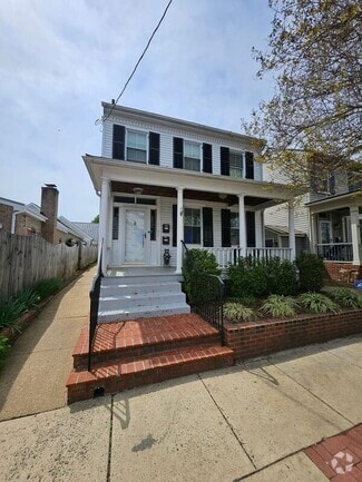 Building Photo - 1302 Sophia St