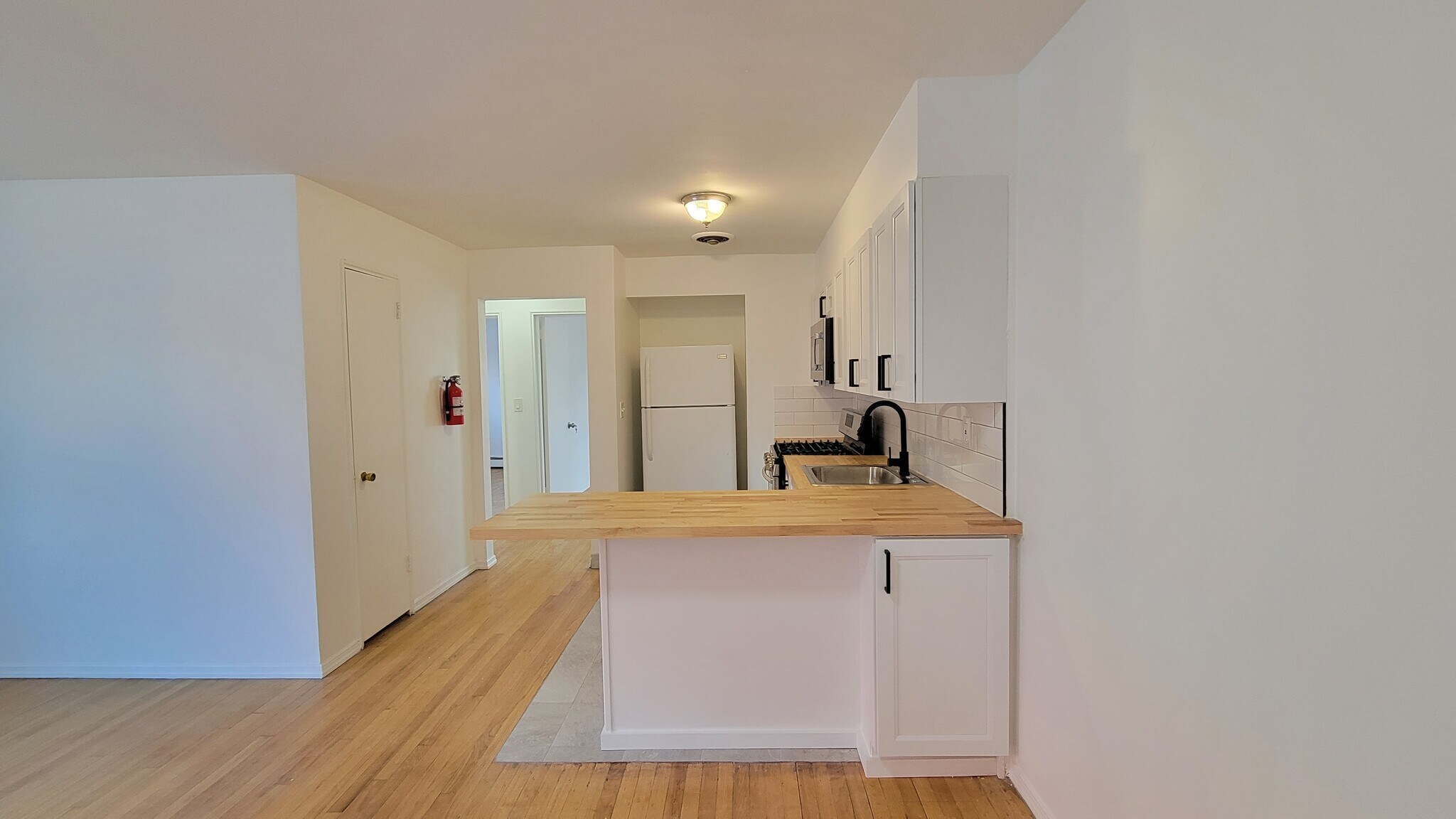 Building Photo - 204 Woodcliff Ave