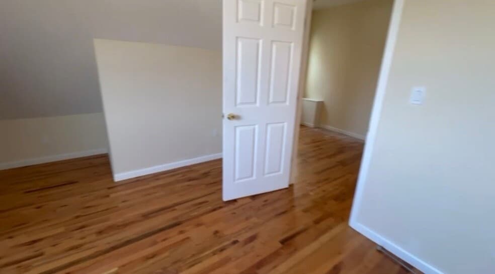 Building Photo - 226 Benziger Ave