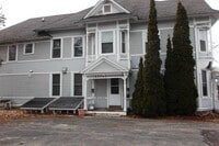 Building Photo - 50 Bank St