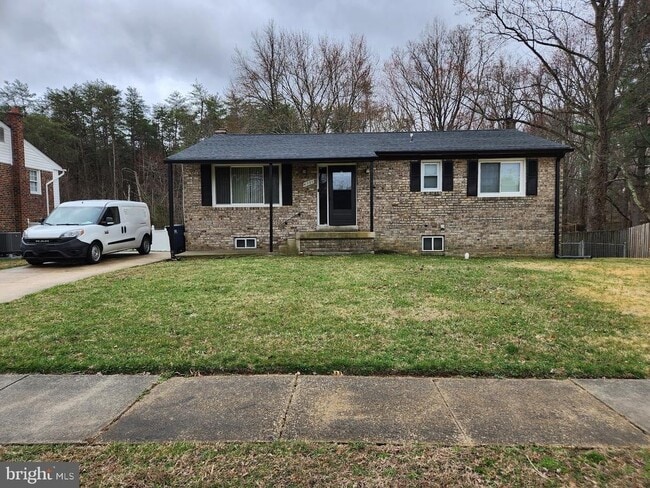 Building Photo - 4201 Kilbourne Dr