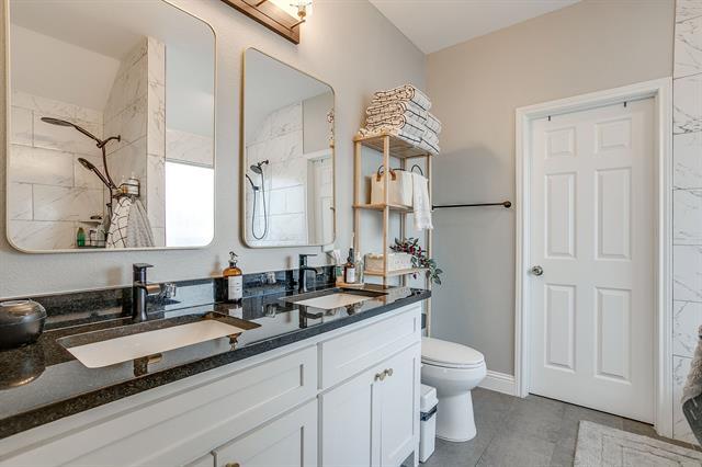 Building Photo - 5617 Kilpatrick Ave