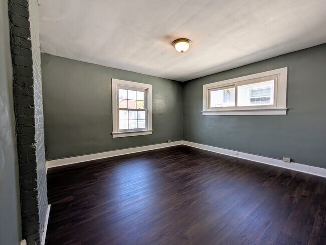 Building Photo - 704 Kolping Ave