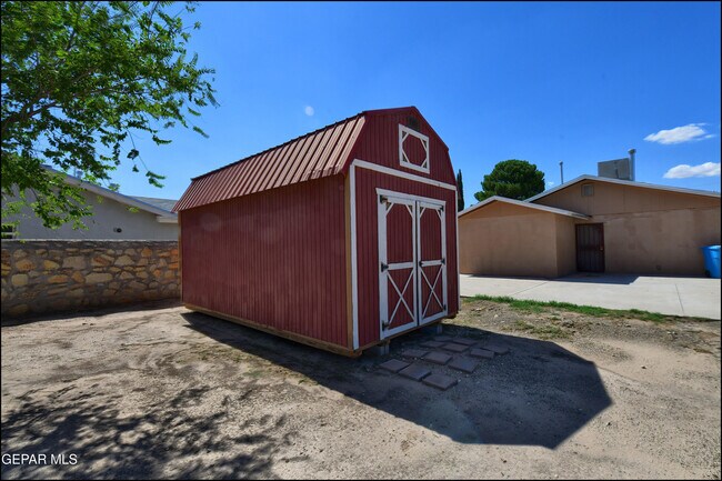 Building Photo - 528 Liahona Dr