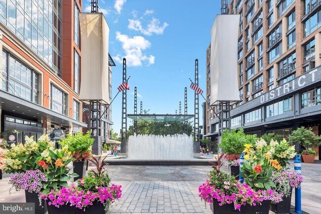 Building Photo - 350 G St SW