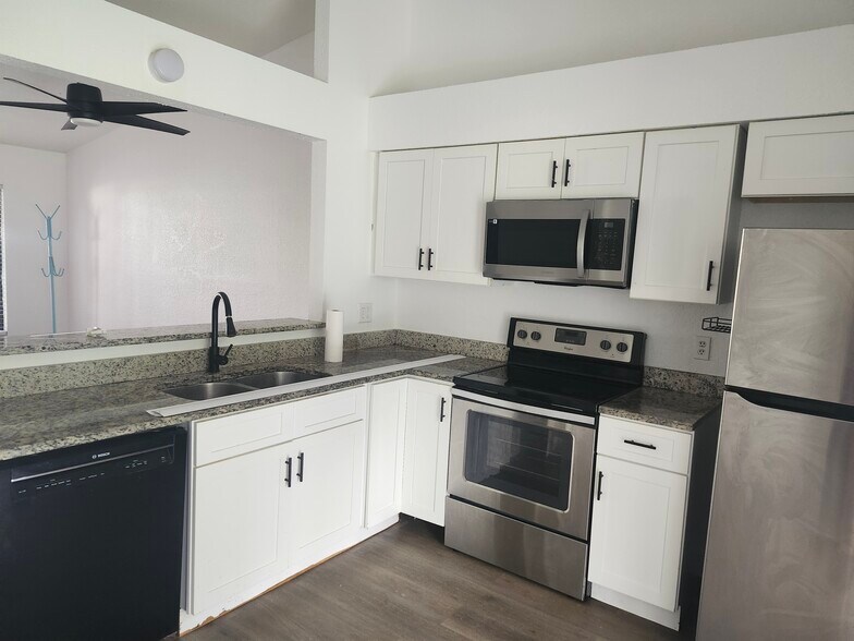 Building Photo - 10442 Riva Ridge Trl