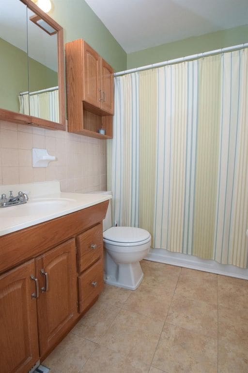 Building Photo - 7236 Plainfield Rd