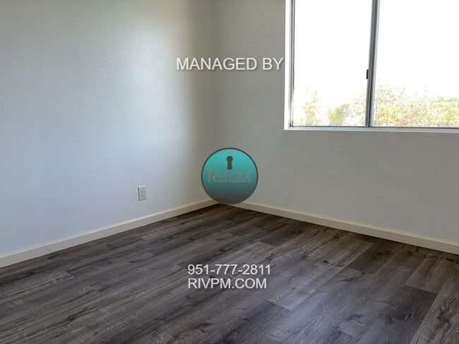 Building Photo - STUNNING POOL HOME IN MORENO VALLEY!! SOLAR INCLUDED!!