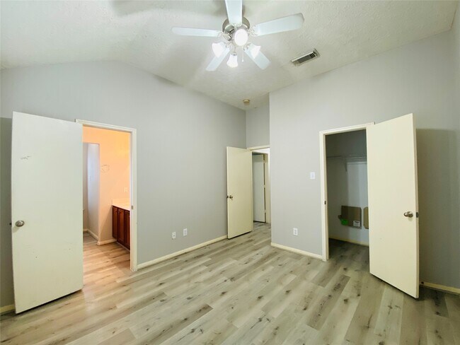 Building Photo - 19207 Caledonia Dr