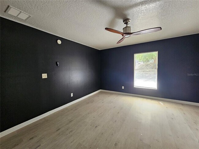 Building Photo - 622 Brooke Ct