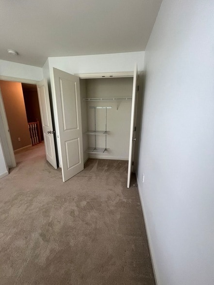 Building Photo - 409 Marshall Heights Dr