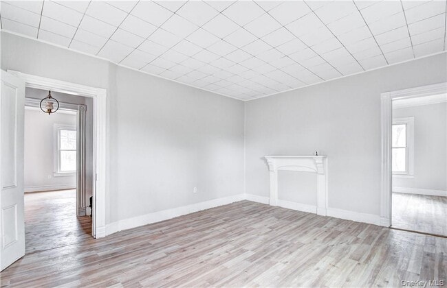 Building Photo - 202 Midland Lake Rd