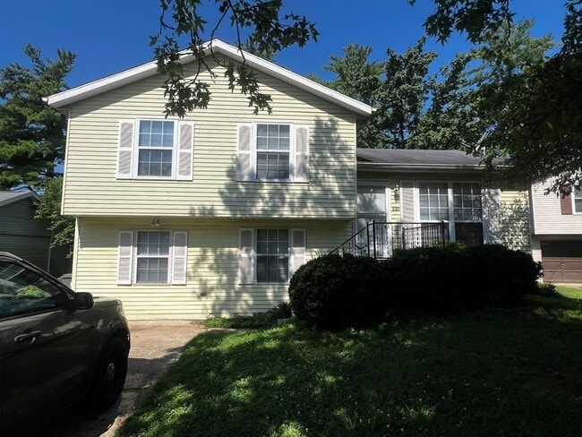Primary Photo - 1618 S Pinestone Ct