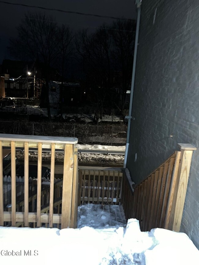 Building Photo - 351 4th St