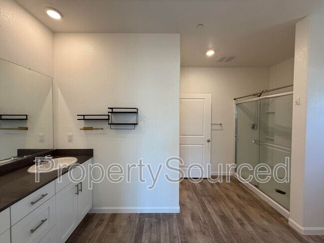 Building Photo - 1482 Crimson Ln