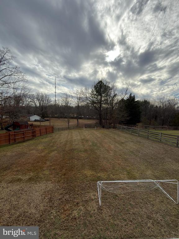 Building Photo - 13580 Den Hollow Ct