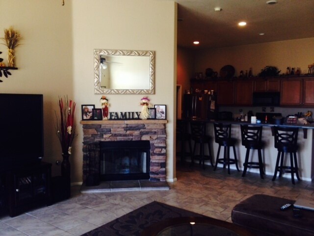 Building Photo - THE VINEYARDS IN APPLE VALLEY!!
