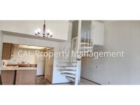 Building Photo - 1 Bedroom 1.5 Bathroom Condo!