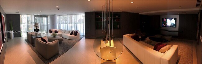 Building Photo - 300 Sunny Isles Blvd