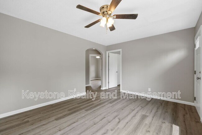 Building Photo - 103 Cayce Ave