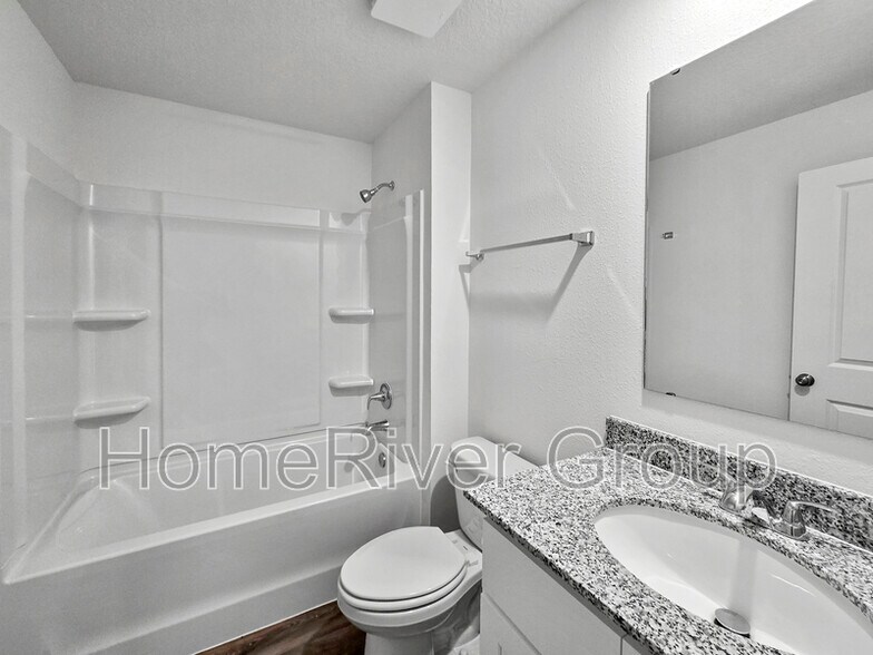 Building Photo - 12965 SE 53rd Ave