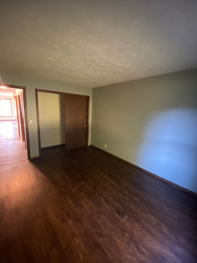 Building Photo - 1612 E Harrison St