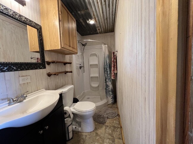 Building Photo - Fully Furnished Country Studio for Lease