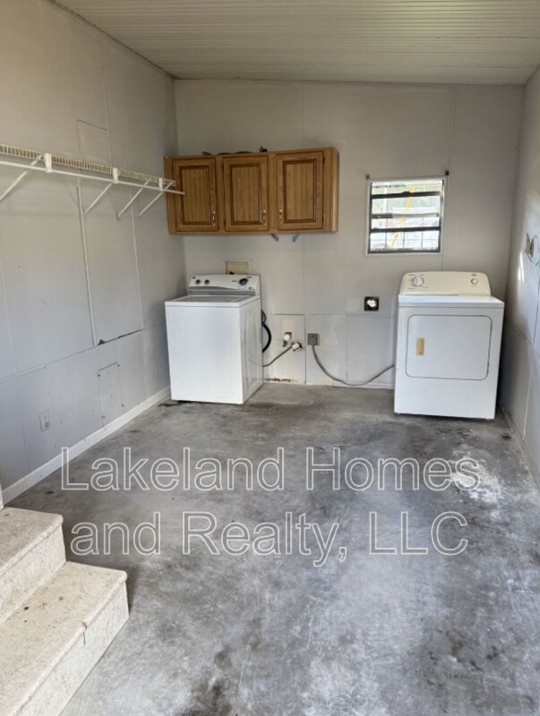 Building Photo - 2906 Rossi Ln