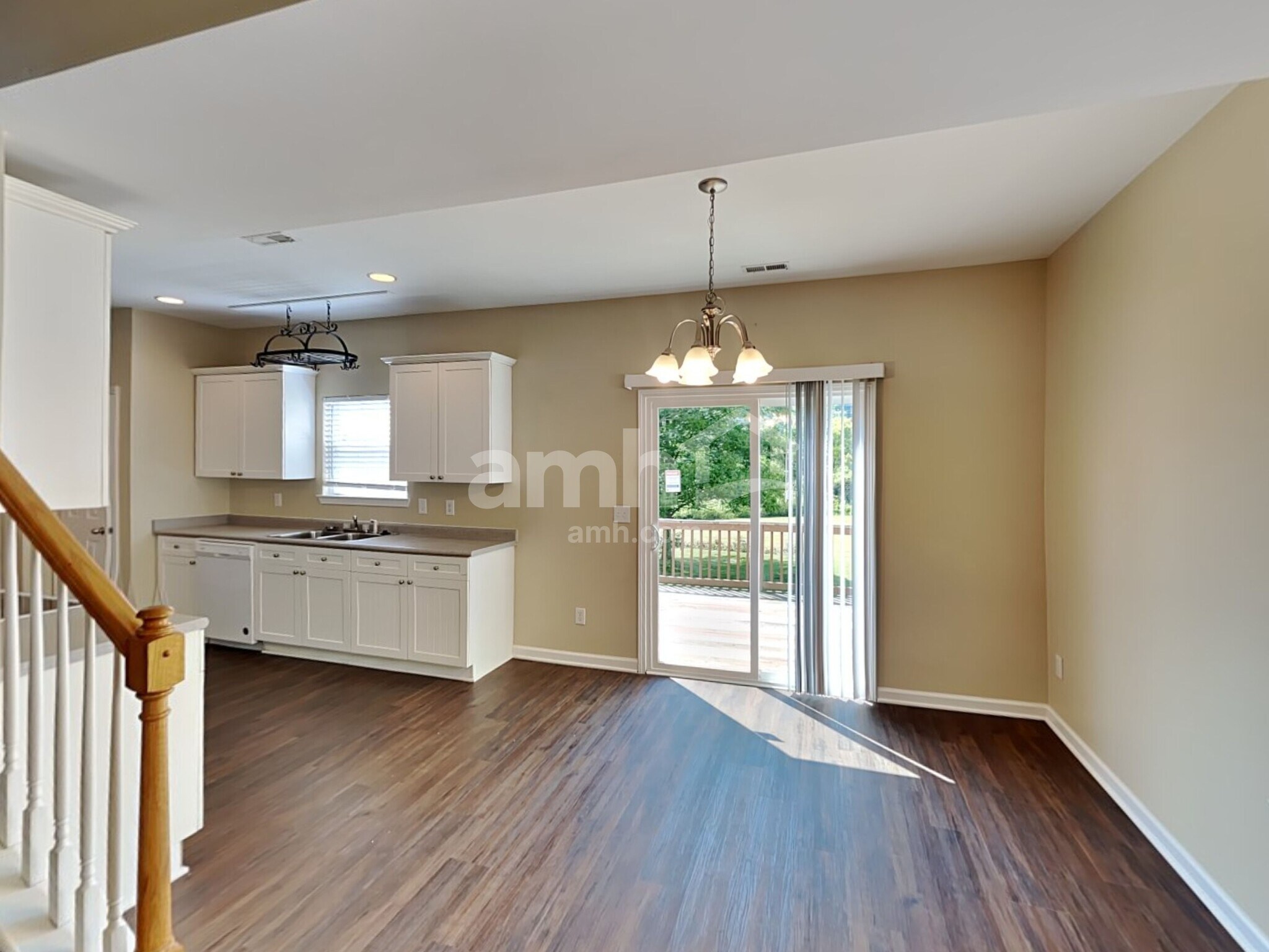 Building Photo - 7145 Riverfront Dr